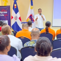 EmprendeLAB llega a UCATEBA para impulsar el talento emprendedor en Barahona